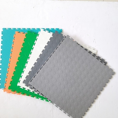 Mat de sol de garage en PVC antidérapant 498*498mm